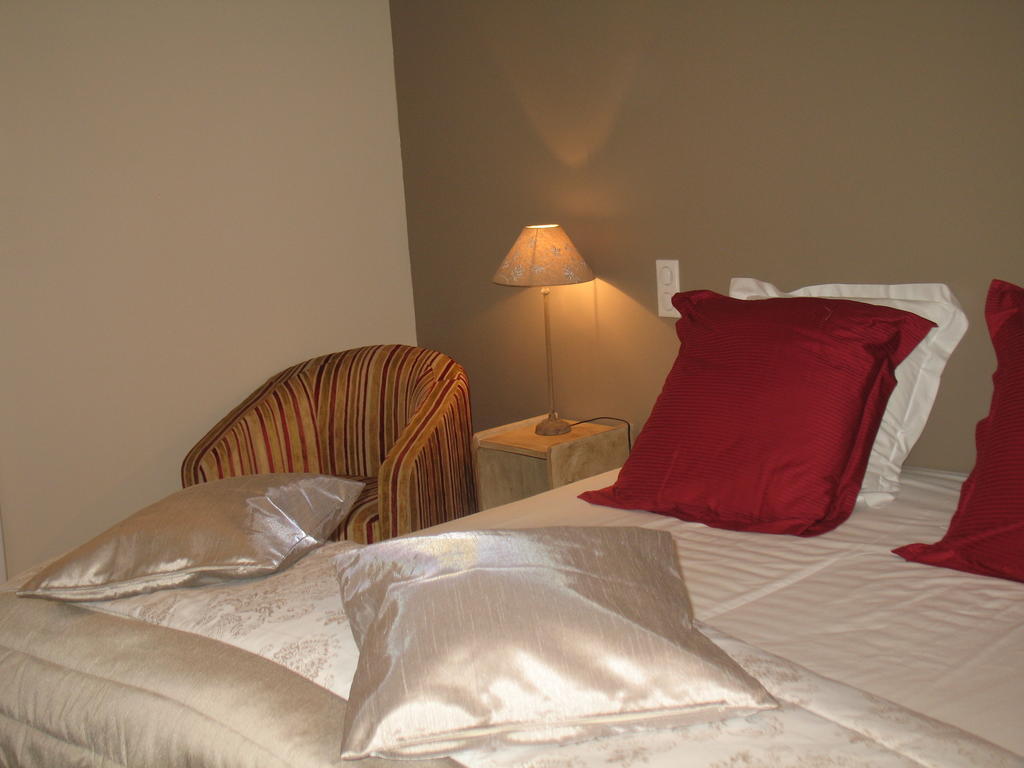 Les Glycines - Domaine Gilles Coperet Bed & Breakfast Regnie-Durette Room photo